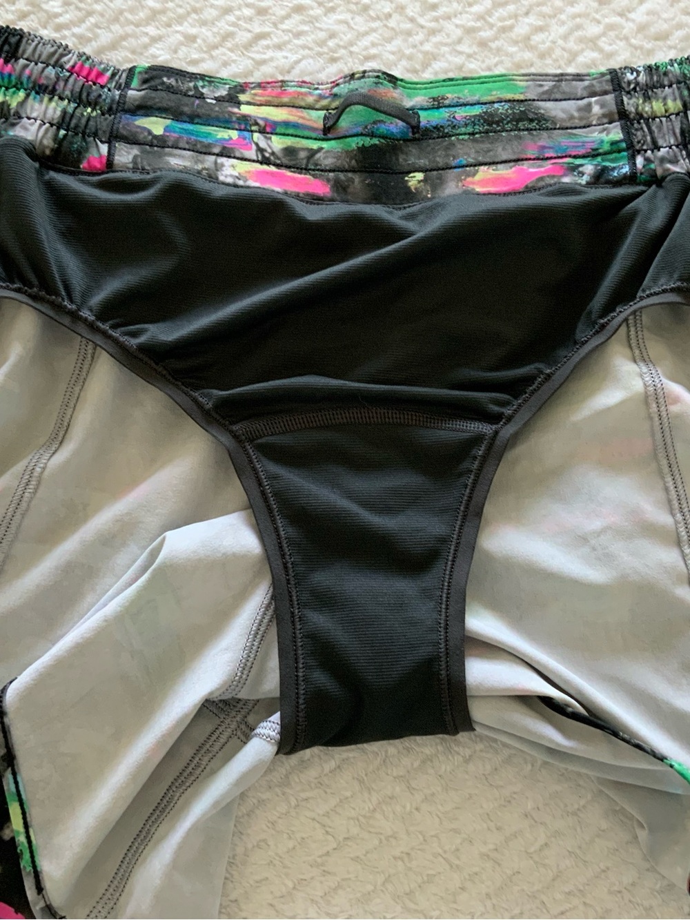 Lululemon Hotty Hot High-Rise Shorts - Picture 8 of 12
